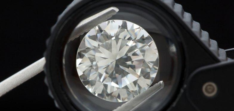 “Sewelo”, the second largest rough diamond in the world discovered in April 2019 in a mine in Botswana, is going to be cut in Antwerp where it will be transformed into a jewel by the Antwerp company HB.